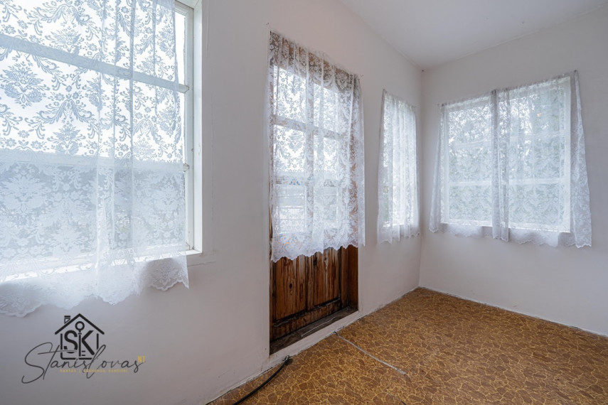 PARDUODAMAS NAMAS SU 12.34 A ŽEMĖS SKLYPU ŠILUTĖJE, ŽALGIRIO G. 17 50