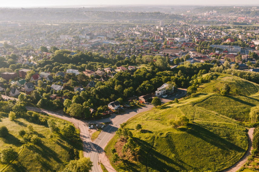 Parduodamas namas Kėdainių g., Kauno m., Kauno m. sav., 355.6 m2 ploto, 2 aukštai 15