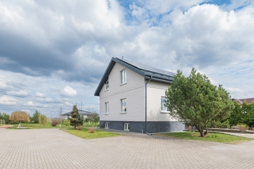 Parduodamas namas Lantainių g., Domeikavos k., Kauno r. sav., 204 m2 ploto, 2 aukštai 2