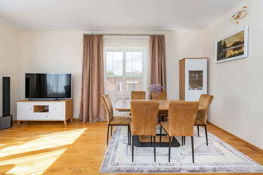 Parduodamas namas Lantainių g., Domeikavos k., Kauno r. sav., 204 m2 ploto, 2 aukštai 5