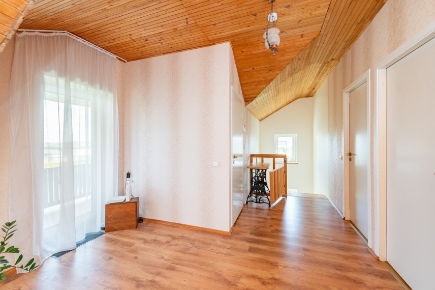 Parduodamas namas Lantainių g., Domeikavos k., Kauno r. sav., 204 m2 ploto, 2 aukštai 18