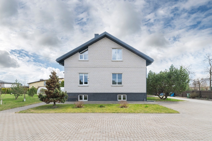 Parduodamas namas Lantainių g., Domeikavos k., Kauno r. sav., 204 m2 ploto, 2 aukštai 53