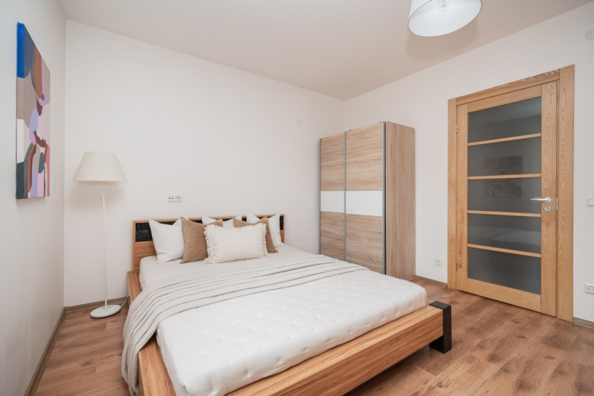 Parduodamas namas Mykolo Marcinkevičiaus g., Vilniaus m., Vilniaus m. sav., 158.3 m2 ploto, 4 aukštai 11