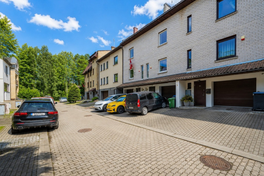 Parduodamas namas Mykolo Marcinkevičiaus g., Vilniaus m., Vilniaus m. sav., 158.3 m2 ploto, 4 aukštai 29