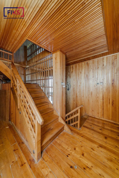 Parduodamas namas Uosio g., Žaliakalnis, Kauno m., Kauno m. sav., 508.00 m² ploto 13 kambarių 13