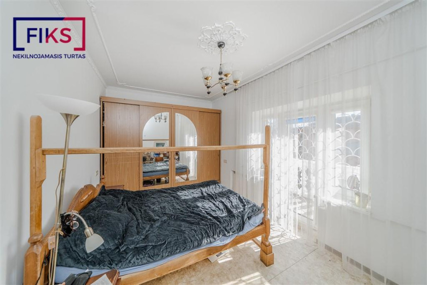 Parduodamas namas Uosio g., Žaliakalnis, Kauno m., Kauno m. sav., 508.00 m² ploto 13 kambarių 16