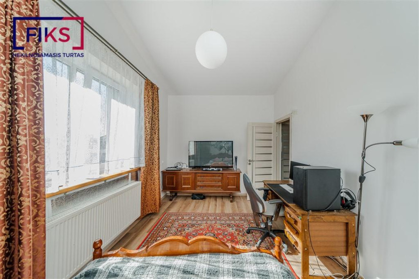 Parduodamas namas Uosio g., Žaliakalnis, Kauno m., Kauno m. sav., 508.00 m² ploto 13 kambarių 24