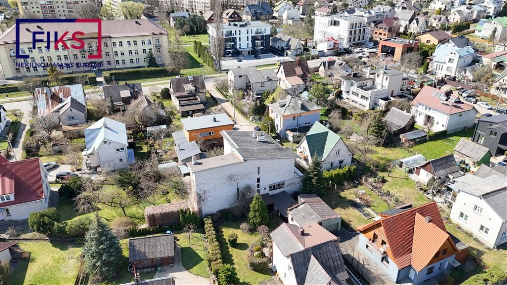 Parduodamas namas Uosio g., Žaliakalnis, Kauno m., Kauno m. sav., 508.00 m² ploto 13 kambarių 37