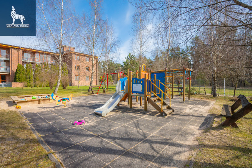 Parduodamas butas Igno Šimulionio g., Karoliniškės, Vilniaus m., Vilniaus m. sav., 79.26 m2 ploto, 3 kambariai 26