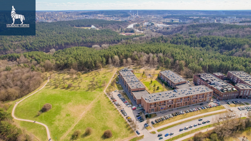 Parduodamas butas Igno Šimulionio g., Karoliniškės, Vilniaus m., Vilniaus m. sav., 79.26 m2 ploto, 3 kambariai 28