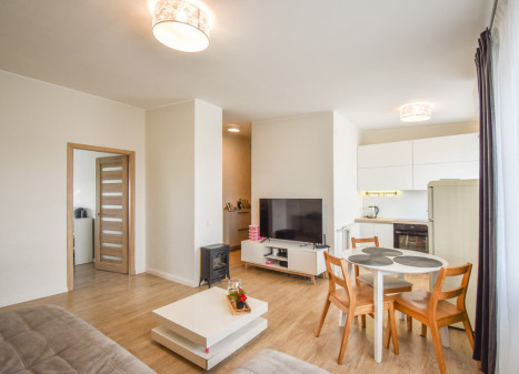 PARDUODAMAS SUREMONTUOTAS BUTAS MARGIŲ G. 12, PANEVĖŽYJE