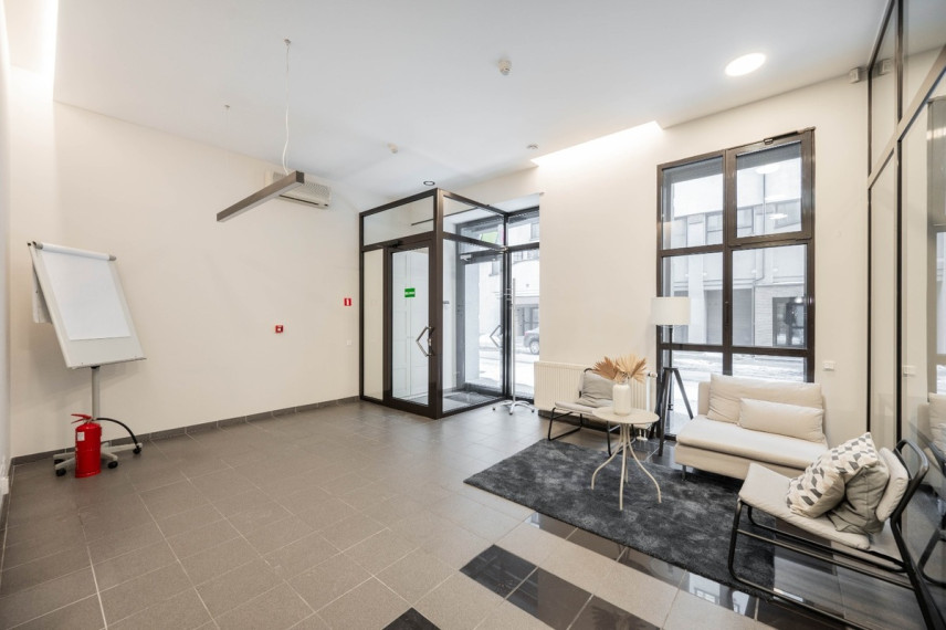 Nuomojamos administracinės patalpos Teatro g., Vilniaus m., Vilniaus m. sav., 100 m2 ploto 8
