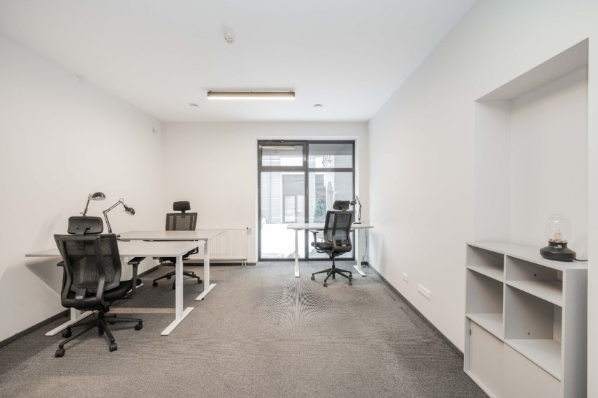 Nuomojamos administracinės patalpos Teatro g., Vilniaus m., Vilniaus m. sav., 100 m2 ploto 22