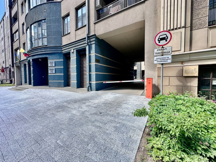 Nuomojamos administracinės patalpos Teatro g., Vilniaus m., Vilniaus m. sav., 100 m2 ploto 32