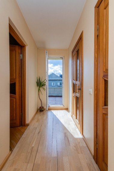 Parduodamas namas Panerių g., Kauno m., Kauno m. sav., 250 m2 ploto, 3 aukštai 21