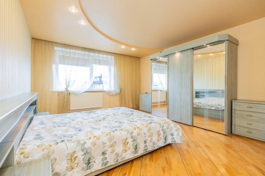 Parduodamas namas Panerių g., Kauno m., Kauno m. sav., 250 m2 ploto, 3 aukštai 29