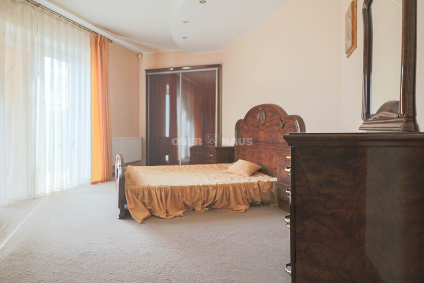 Parduodamas namas Rugiagėlių g., Klonių k., Vilniaus r. sav., 225 m2 ploto, 2 aukštai 18