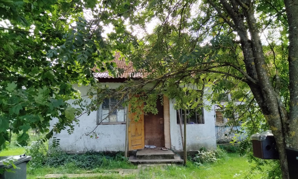 Parduodamas namas Mykolo Skarbeko-Važinskio g., Tabariškių k., Šalčininkų r. sav., 100.00 m² ploto 3 kambariai 4