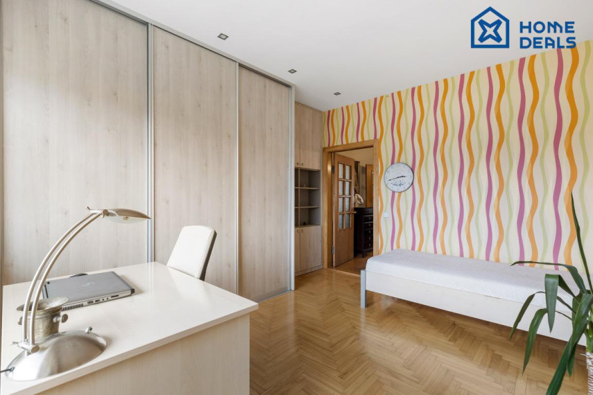 Parduodamas namas Žalčio Karūnos al., Aukštutiniai Kaniūkai, Kauno m., Kauno m. sav., 279.42 m² ploto 4 kambariai 25