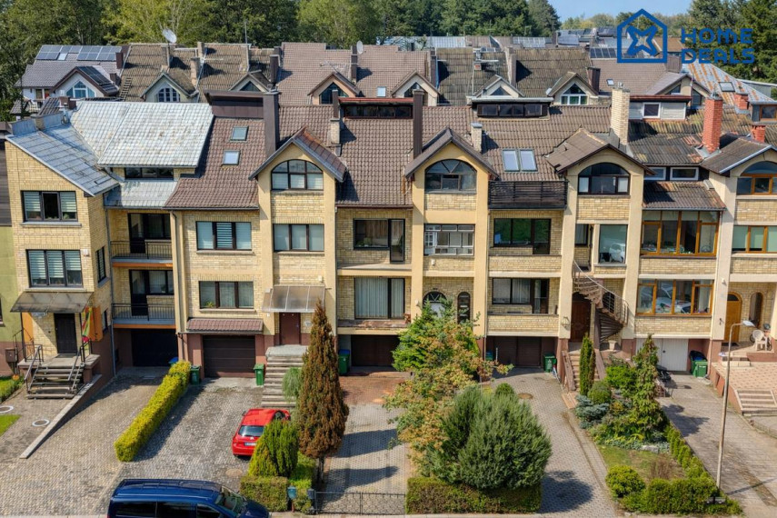 Parduodamas namas Žalčio Karūnos al., Aukštutiniai Kaniūkai, Kauno m., Kauno m. sav., 279.42 m² ploto 4 kambariai 38