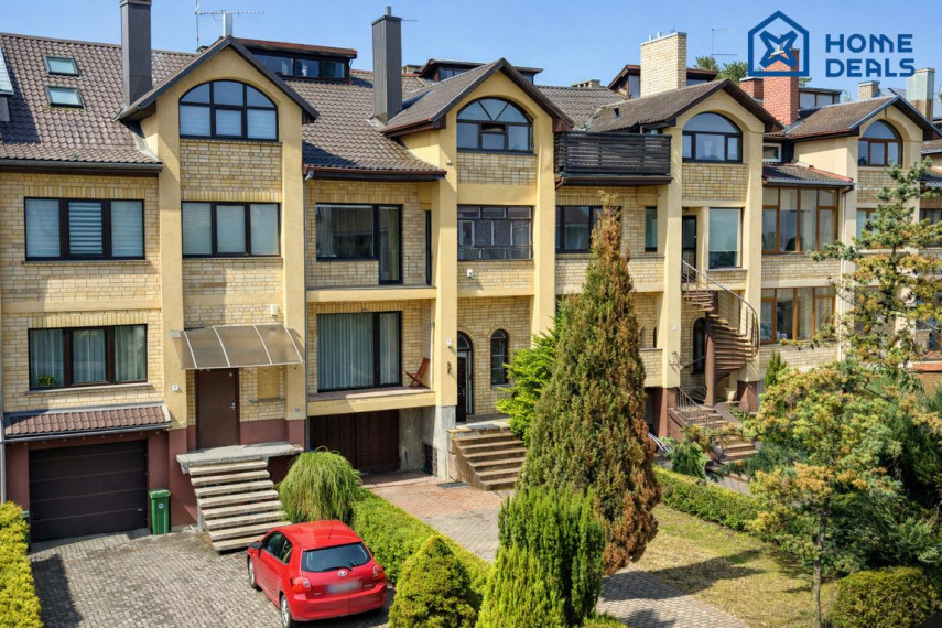 Parduodamas namas Žalčio Karūnos al., Aukštutiniai Kaniūkai, Kauno m., Kauno m. sav., 279.42 m² ploto 4 kambariai 40