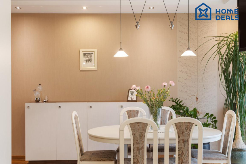 Parduodamas namas Žalčio Karūnos al., Aukštutiniai Kaniūkai, Kauno m., Kauno m. sav., 279.42 m² ploto 4 kambariai 8