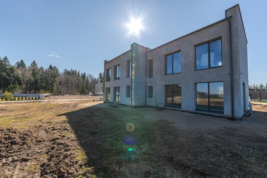 Parduodamas namas Vakaro g., Meškių k., Šiaulių r. sav., 100.39 m2 ploto, 2 aukštai 2