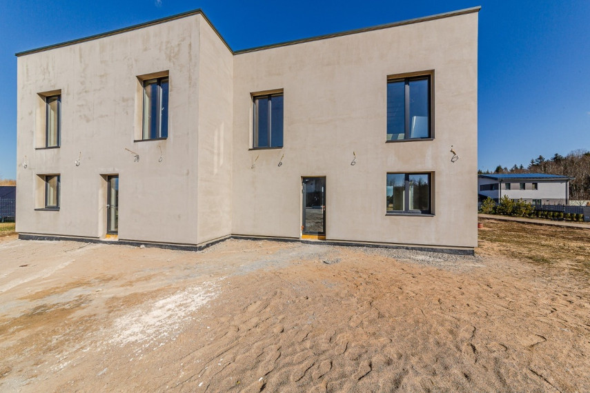 Parduodamas namas Vakaro g., Meškių k., Šiaulių r. sav., 100.39 m2 ploto, 2 aukštai 8