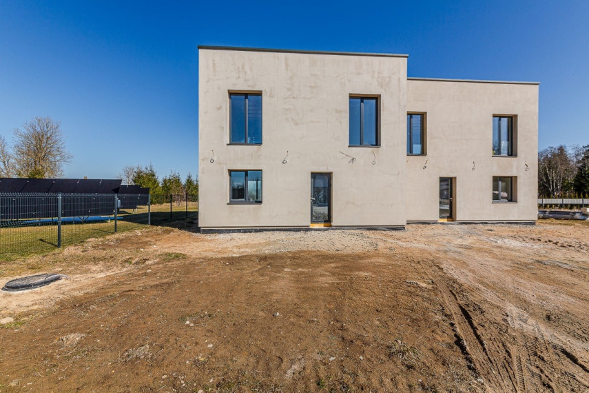 Parduodamas namas Vakaro g., Meškių k., Šiaulių r. sav., 100.39 m2 ploto, 2 aukštai 22