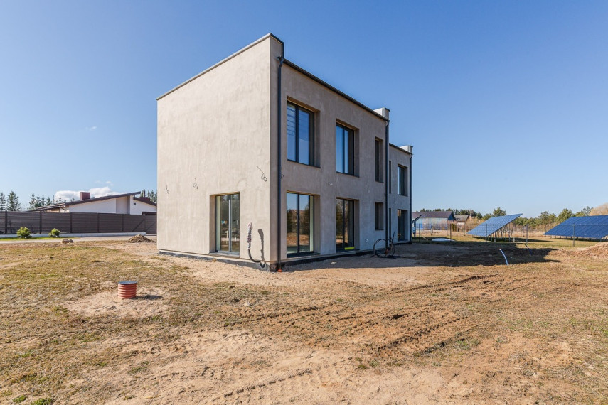 Parduodamas namas Vakaro g., Meškių k., Šiaulių r. sav., 100.39 m2 ploto, 2 aukštai 23