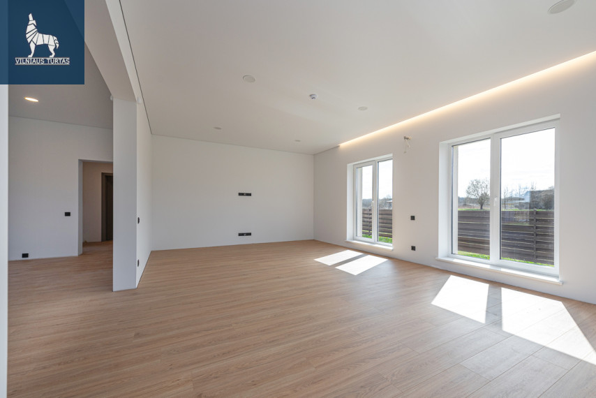 Parduodamas namas Aukštoji g., Karklėnų k., Vilniaus r. sav., 177.51 m2 ploto, 2 aukštai 2