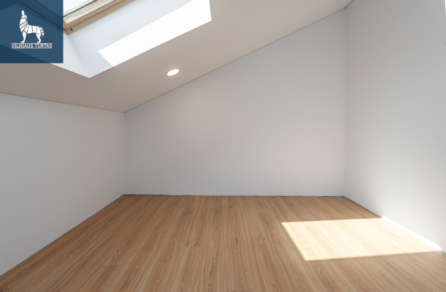 Parduodamas namas Aukštoji g., Karklėnų k., Vilniaus r. sav., 177.51 m2 ploto, 2 aukštai 30
