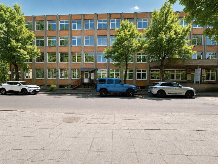PARDUODAMOS 57.64 KV.M. PLOTO PATALPOS ANYKŠČIŲ G. 4, PANEVĖŽYJE 38
