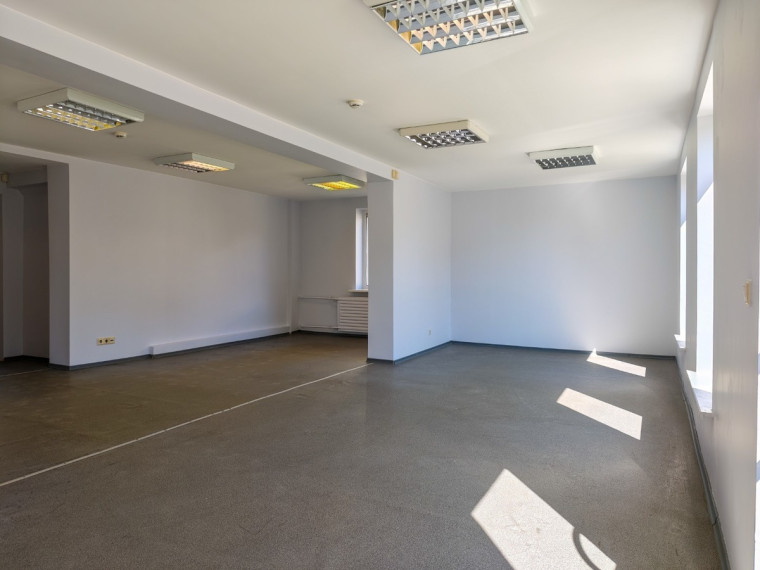 Parduodamos  patalpos Dariaus ir Girėno g., Šilalės m., Šilalės r. sav., 71.89 m2 ploto 2