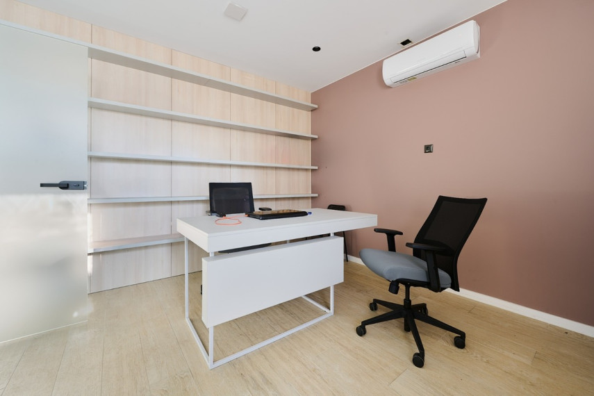 Parduodamos administracinės, gamybinės, kitos paskirties, sandėliavimo patalpos Tilto g., Stragnų II k., Klaipėdos r. sav., 477.05 m2 ploto 3
