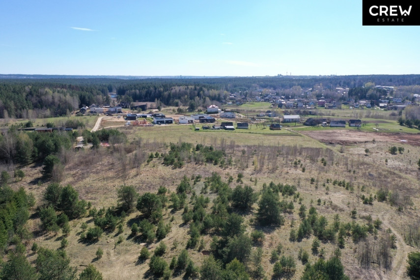 Parduodamas 10.48 a ploto namų valdos sklypas Veliuonos g., Mažuosiuose Gulbinuose, Vilniuje. 2