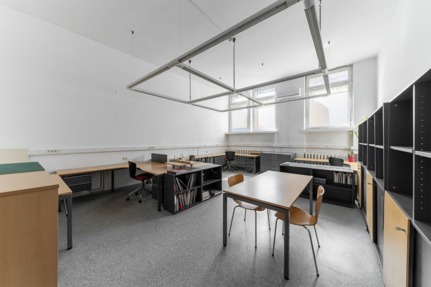 Parduodamos administracinės patalpos Šermukšnių g., Vilniaus m., Vilniaus m. sav., 130 m2 ploto 8