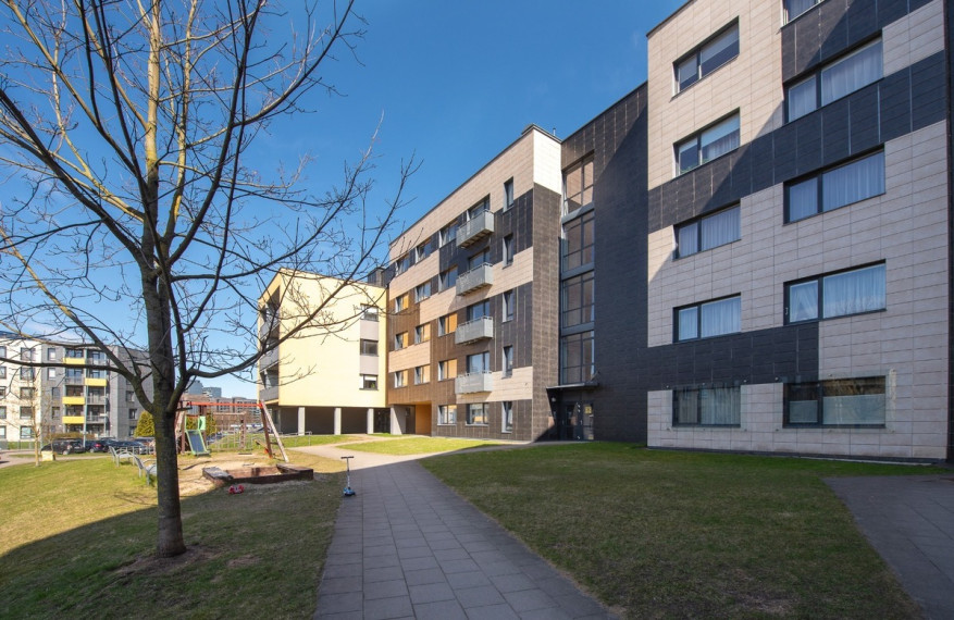 Nuomojamas butas Juozo Balčikonio g., Vilniaus m., Vilniaus m. sav., 51.53 m2 ploto, 3 kambariai 30