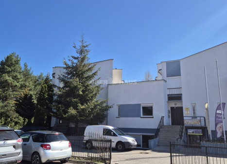 Nuomojamos administracinės patalpos Sausio 13-osios g. , Karoliniškės, Vilniaus m., Vilniaus m. sav., 68.48 m2 ploto