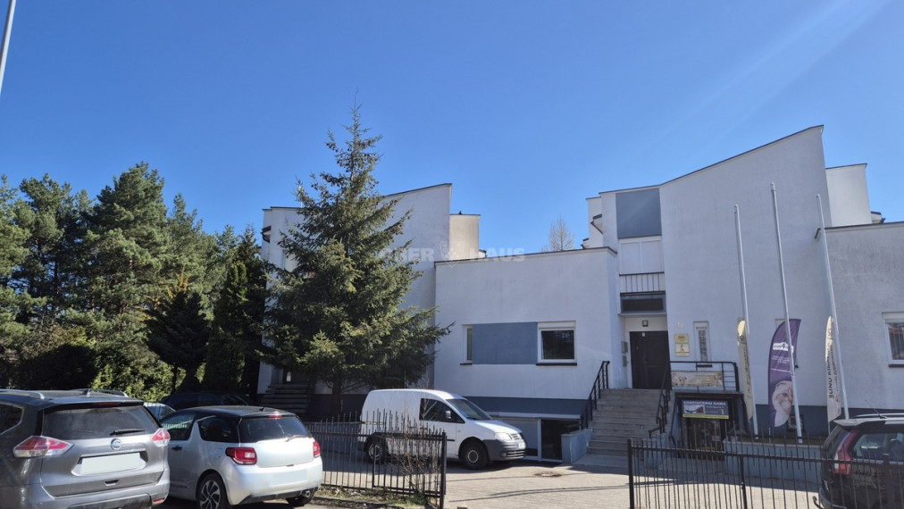 Nuomojamos administracinės patalpos Sausio 13-osios g. , Karoliniškės, Vilniaus m., Vilniaus m. sav., 68.48 m2 ploto 1