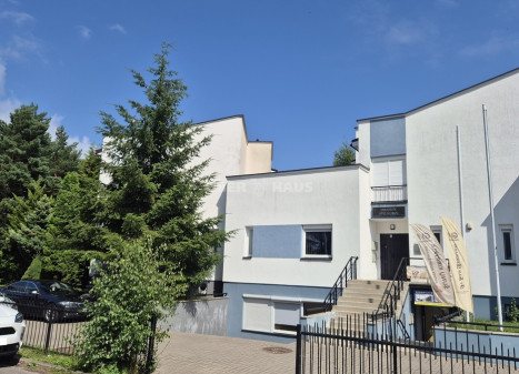 Nuomojamos administracinės patalpos Sausio 13-osios g. , Karoliniškės, Vilniaus m., Vilniaus m. sav., 68.48 m2 ploto