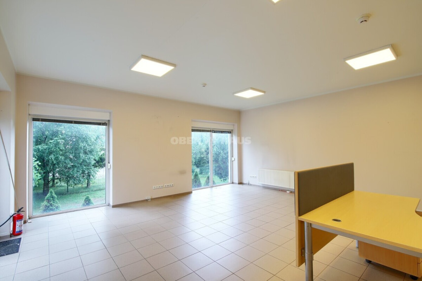 Nuomojamos administracinės patalpos Sausio 13-osios g. , Karoliniškės, Vilniaus m., Vilniaus m. sav., 68.48 m2 ploto 2