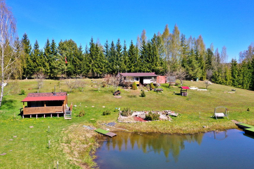 Parduodamas namas Medeikių k., Molėtų r. sav., 36.00 m² ploto 4 kambariai 1