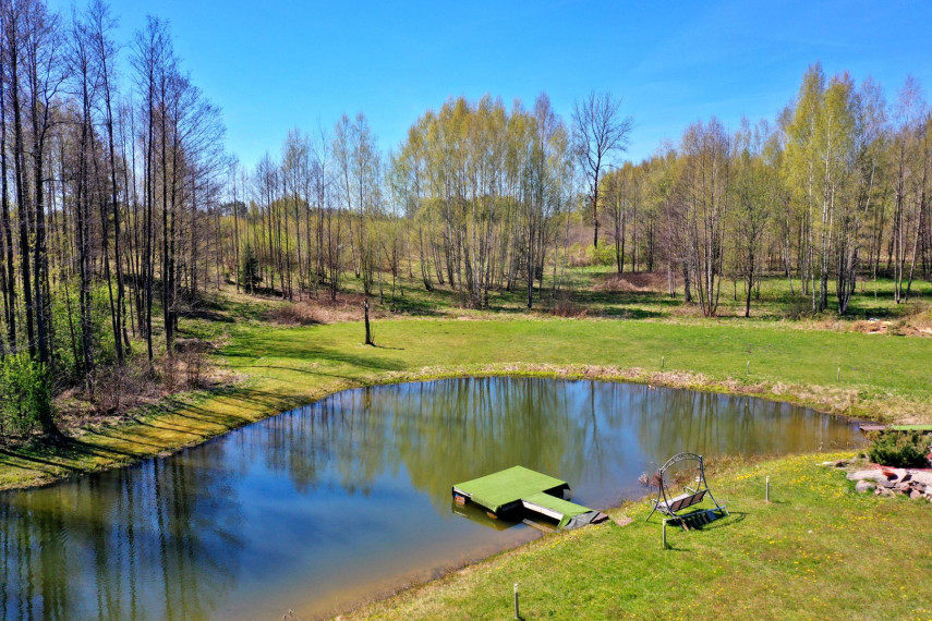 Parduodamas namas Medeikių k., Molėtų r. sav., 36.00 m² ploto 4 kambariai 22