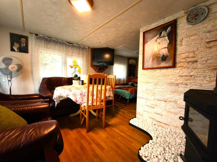 Parduodamas namas Medeikių k., Molėtų r. sav., 36.00 m² ploto 4 kambariai 4