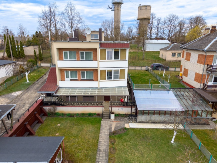 Parduodamas namas Slėnio g., Akmenės m., Akmenės r. sav., 234.86 m2 ploto, 2 aukštai 9