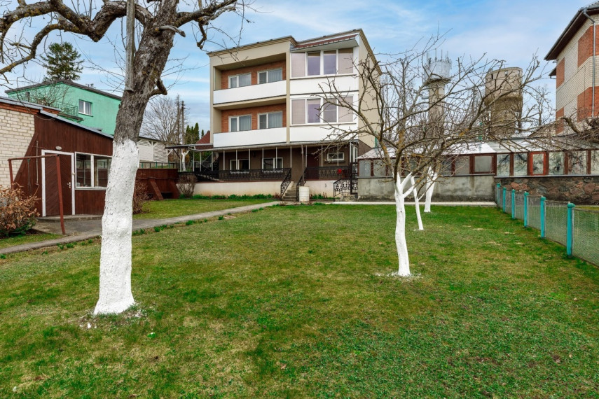 Parduodamas namas Slėnio g., Akmenės m., Akmenės r. sav., 234.86 m2 ploto, 2 aukštai 11