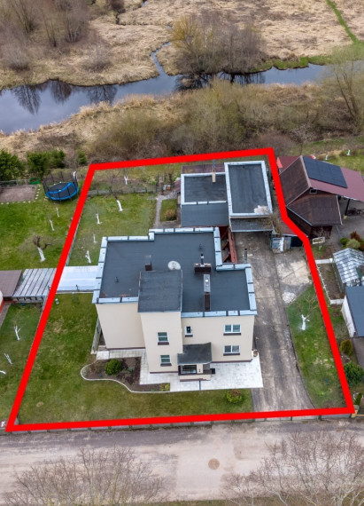 Parduodamas namas Slėnio g., Akmenės m., Akmenės r. sav., 234.86 m2 ploto, 2 aukštai 12