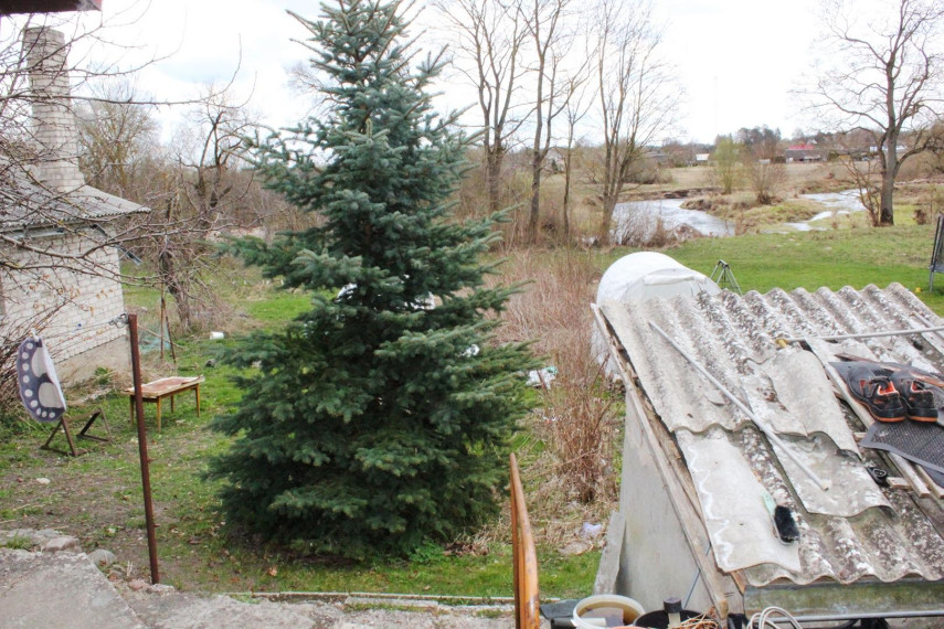 Parduodamas namas Bažnyčios g., Krekenavos mstl., Panevėžio r. sav., 75.00 m² ploto 3 kambariai 8