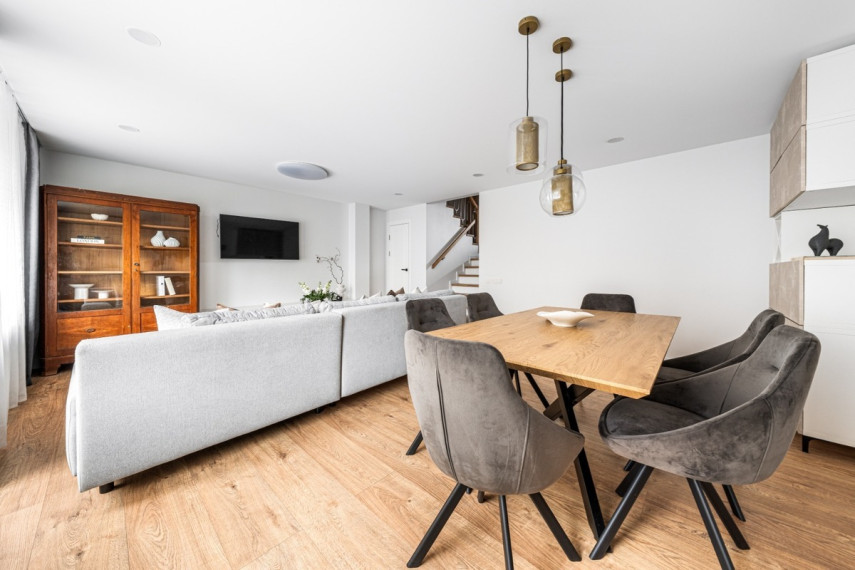 Parduodamas namas Pašilaičių g., Vilniaus m., Vilniaus m. sav., 82.47 m2 ploto, 3 aukštai 10